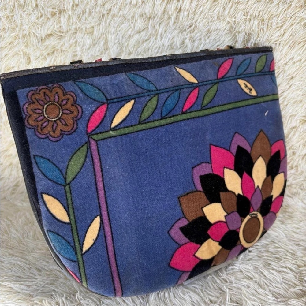 Emilio Pucci Vintage Clutch Bag Velour Blue Floral Patterned and Multicolor‎ Bag